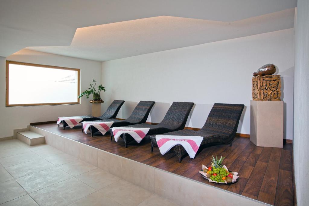 Hotel Lukas Fiss Esterno foto