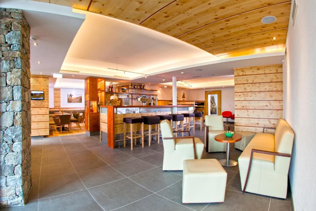 Hotel Lukas Fiss Esterno foto